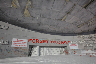 Illustration for article titled Bulgaria's abandoned Socialist monument is secretly on the ice planet Hoth